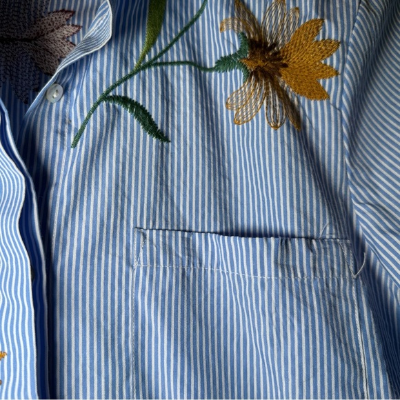 Zara Woman’s Embroidered Button Up Shirt Blue White Stripe Floral Bird XS Collar - Picture 4 of 9